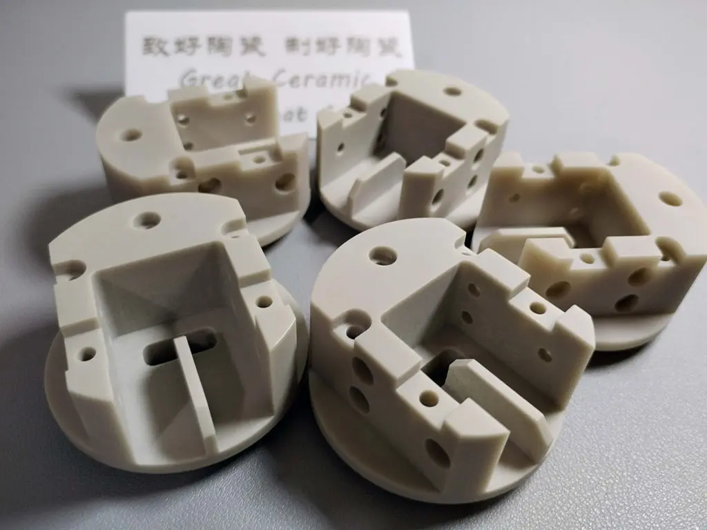 AlN陶瓷氮化铝基板零件大陶瓷