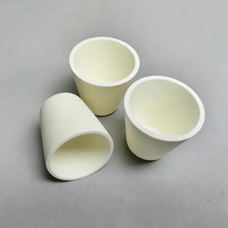 بوتقة سيراميك الألومينا