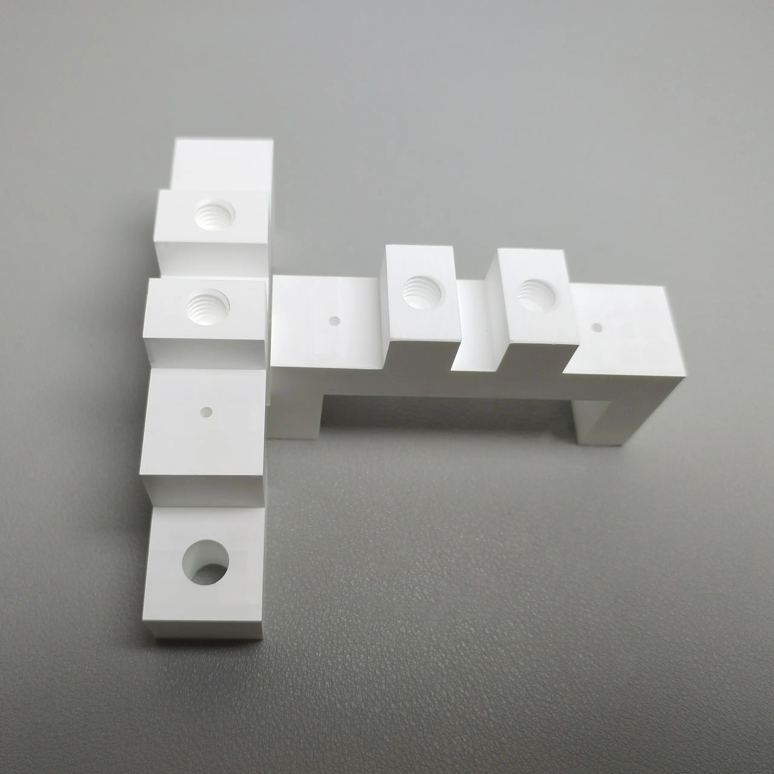 氮化硼陶瓷异形零件-结构件-来图定制1