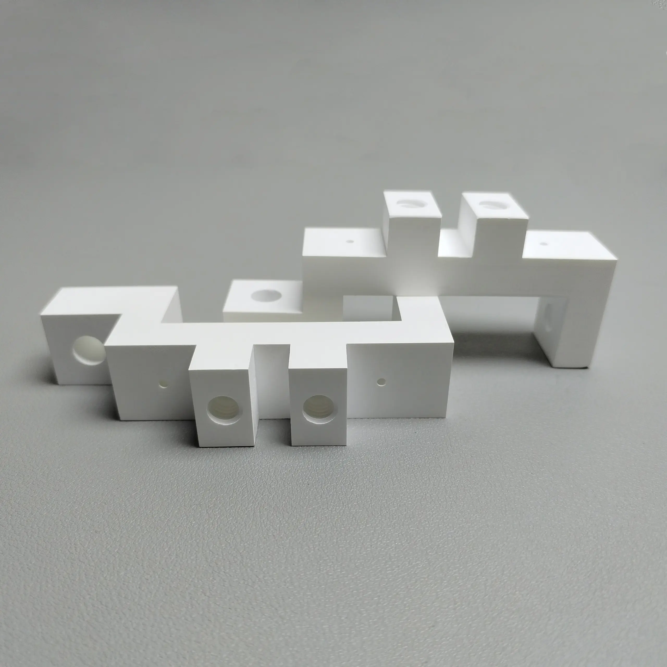 氮化硼陶瓷异形零件-结构件