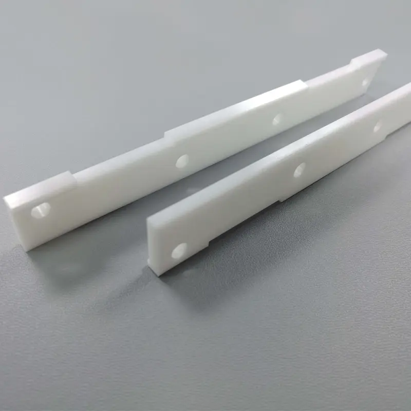 氧化锆陶瓷带凸台安装条-氧化锆陶瓷结构件-氧化锆陶瓷零部件-氧化锆陶瓷片-氧化锆陶瓷条-来图定制