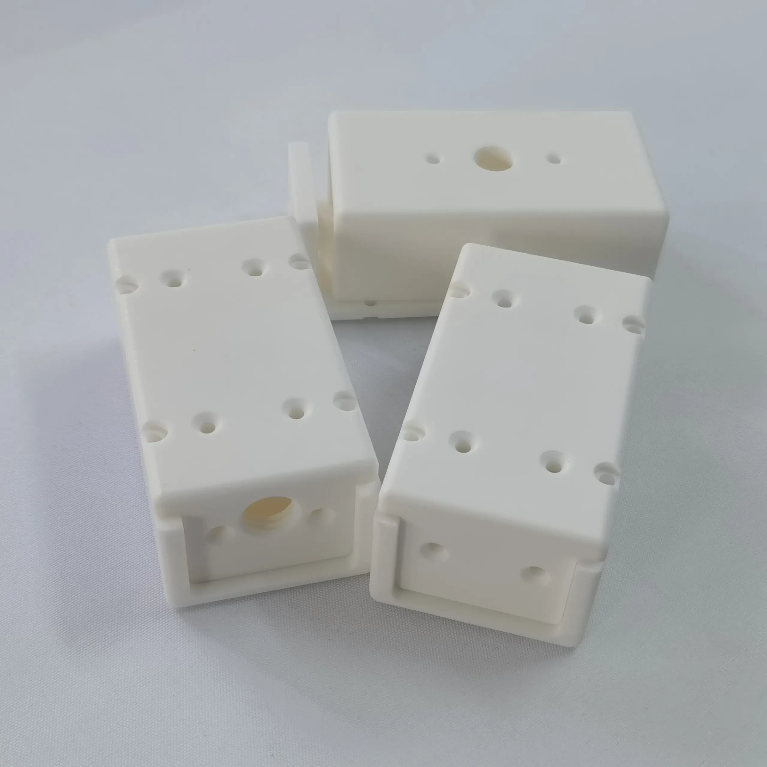 氧化锆陶瓷异形块状结构-氧化锆陶瓷结构件-氧化锆陶瓷零部件